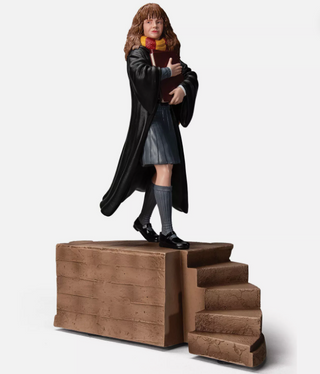 Figurine Sculptée Hermione Escalier | Sorcière et Magie
