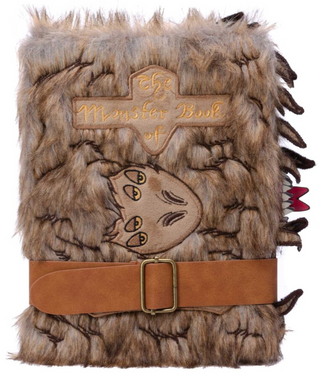 Carnet Peluche – Monster Book of Monsters (livre des monstres) | Sorcière et Magie